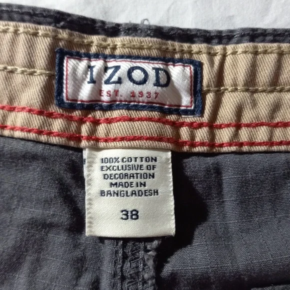 IZOD Men's flat front shorts, size 38 - Picture 3 of 5